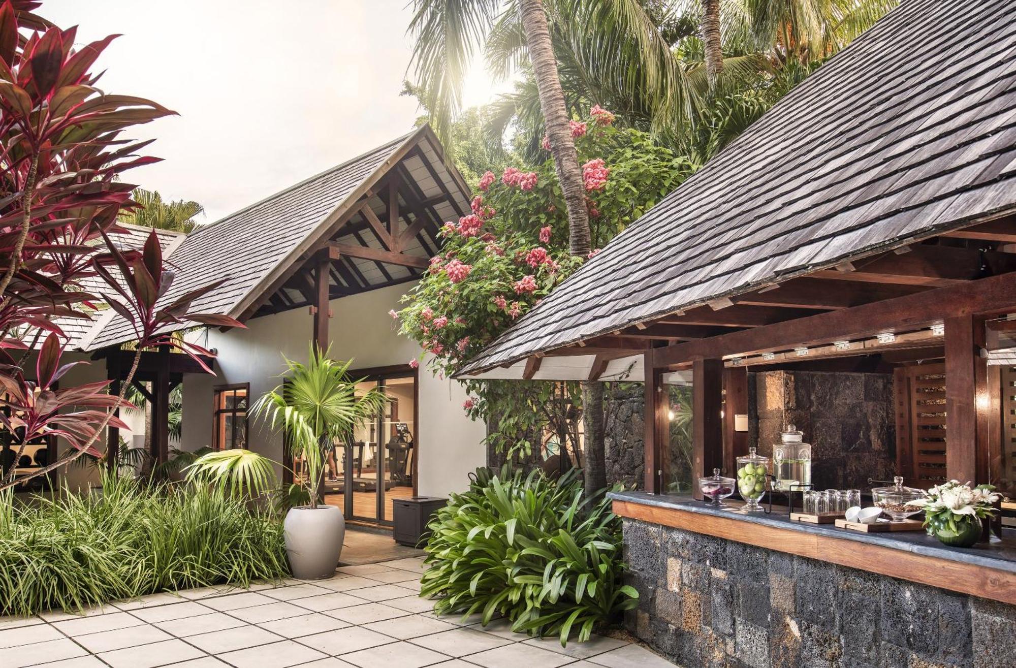Royal Palm Beachcomber Luxury Grand-Baie Exterior photo